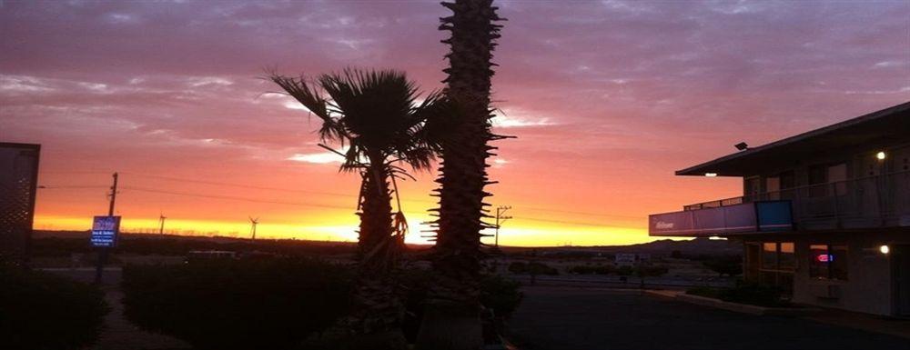 Hilltop Inn&Suites Victorville Exterior foto