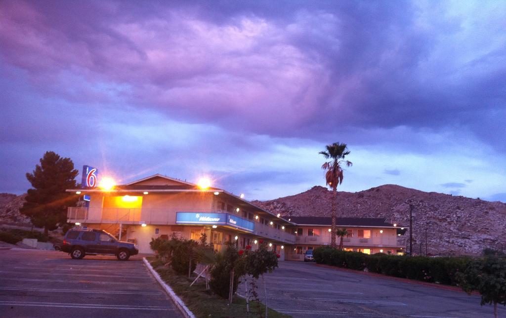 Hilltop Inn&Suites Victorville Exterior foto